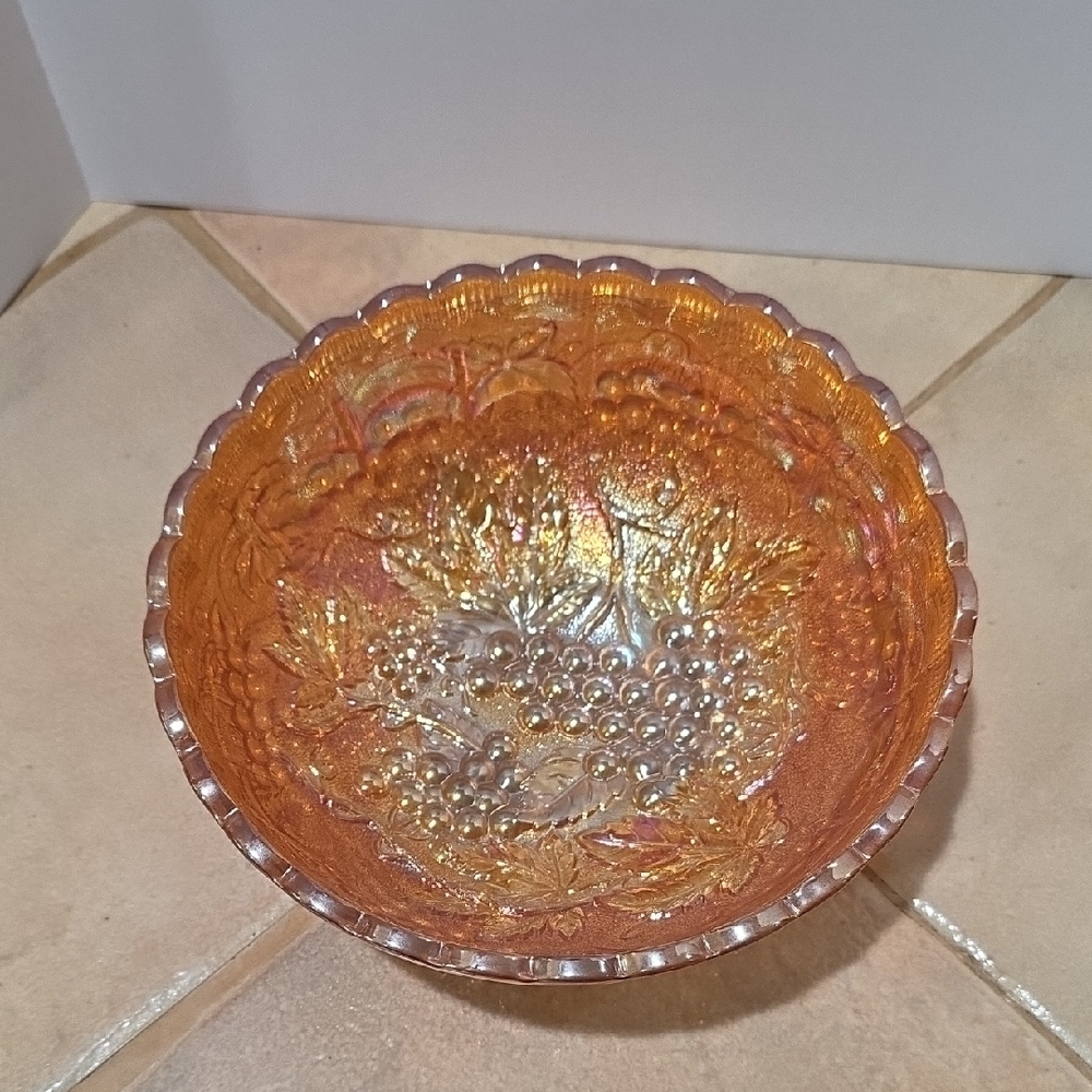 Imperial Glass Carnival Glass Marigold Grape And Vine Pattern